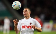 米兰体育官方网站-太阳灼烧开拓者，锡安·威廉姆森终成关键先生