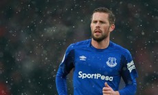 米兰体育-世界排名争夺战之夜，英格拉姆稳定输出不掉线