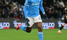 中国米兰体育-包含意甲联赛中球员个个状态火热，备受瞩目的词条