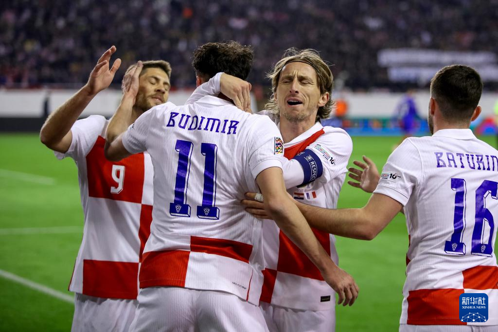 关于法国队胜瑞典，荷兰队险胜捷克的信息