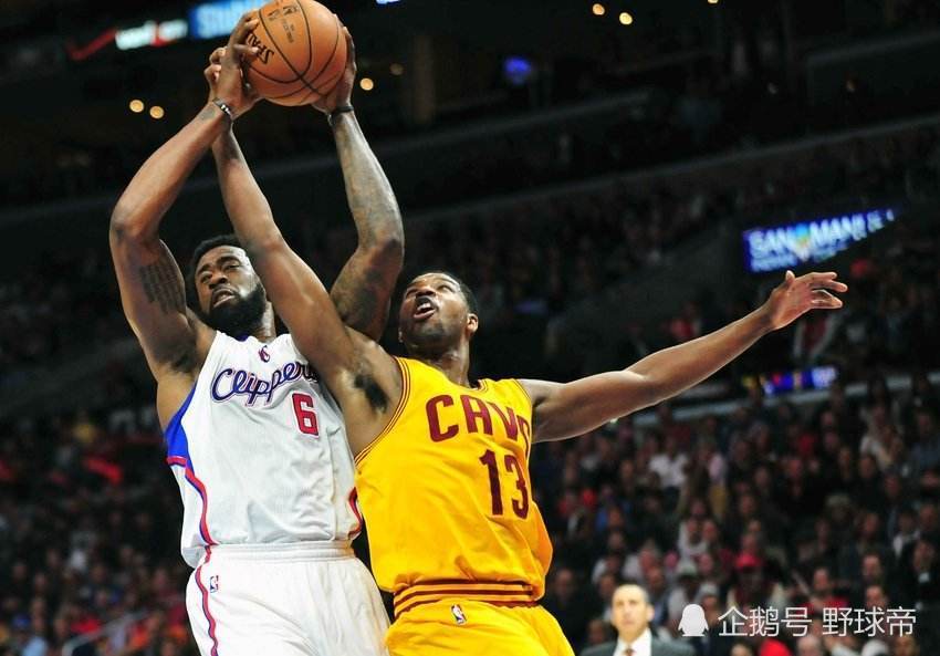 独行侠擒太阳,小乔丹内线统治的简单介绍 独行侠擒太阳,小乔丹内线统治的简单介绍