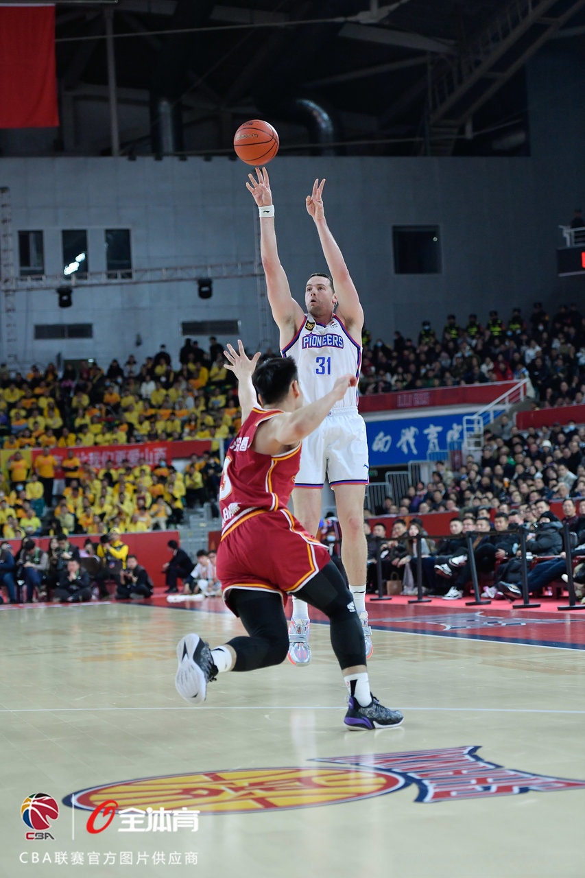 中国男篮横扫掘金,拉文打破历史纪录的简单介绍 中国男篮横扫掘金,拉文打破历史纪录的简单介绍
