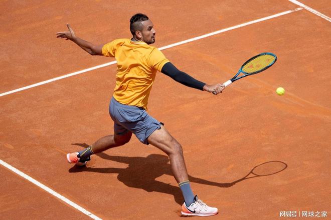 意大利网球队完胜日本网球队,克耶高斯关键制胜的简单介绍 意大利网球队完胜日本网球队,克耶高斯关键制胜的简单介绍