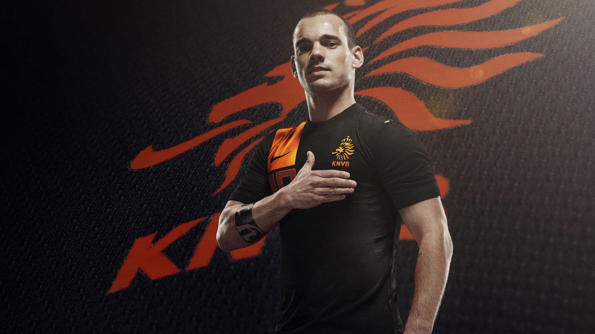 那不勒斯对阵曼城，门迪的叹息墙与足球的孤独美学